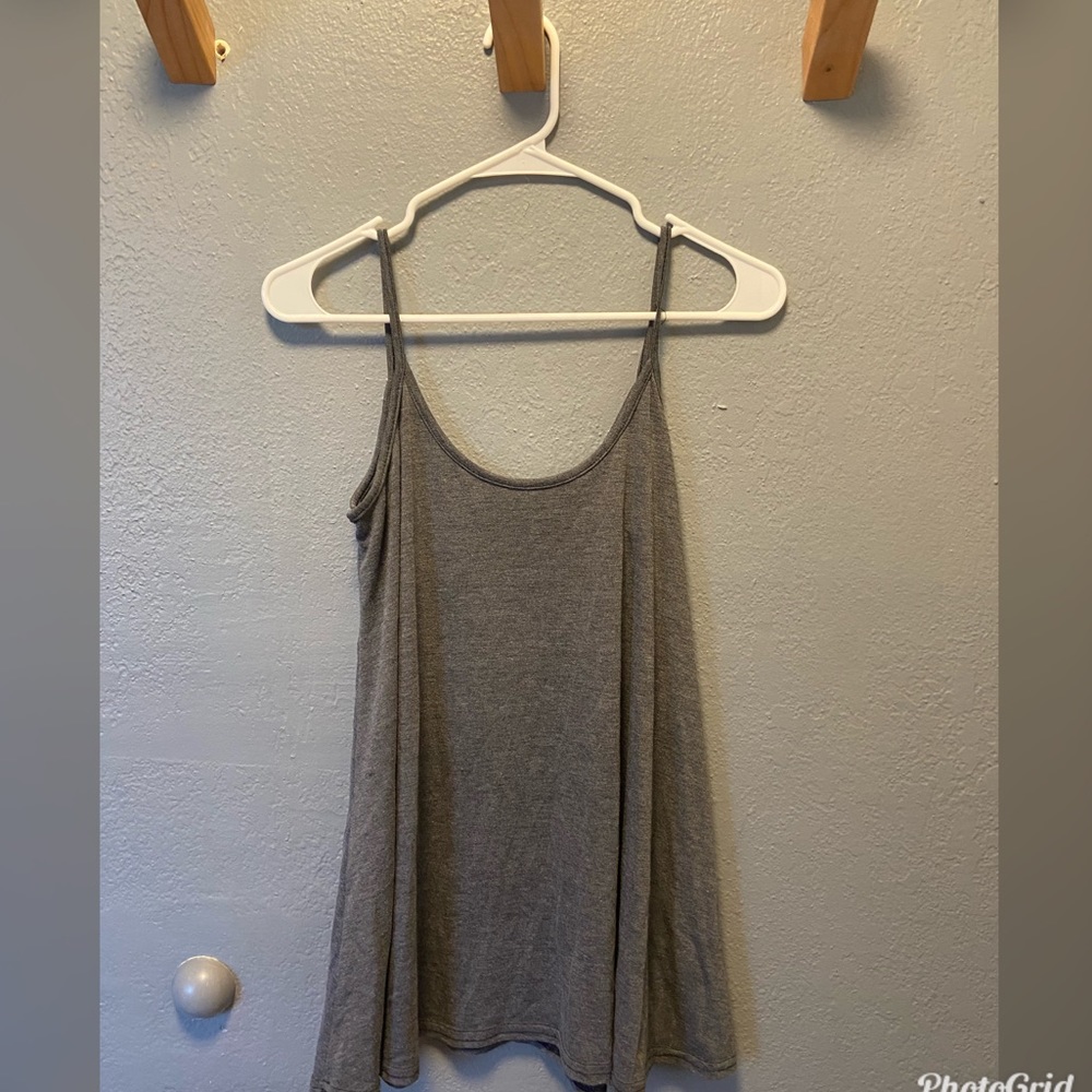 Grey tank top